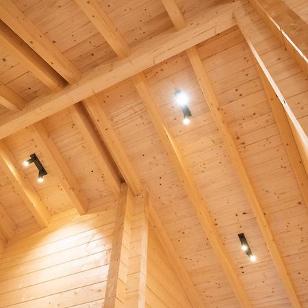 דאון Netten Naturerlebnis Holz-Chalets מראה חיצוני תמונה